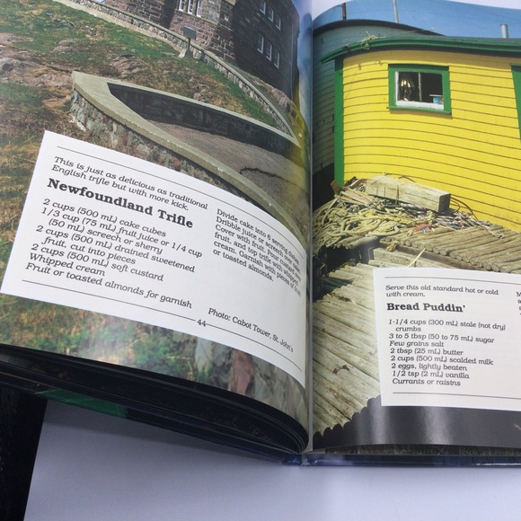 Newfoundland Pictorial Cookbook East Coast Recipes and Photos Hardcover 1990 - Picture 11 of 14